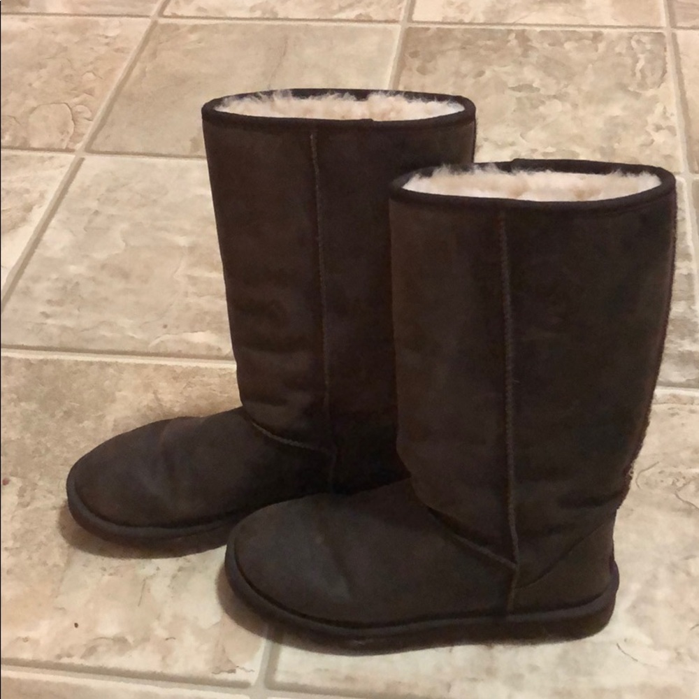 UGG women’s Tall Tasman size 9